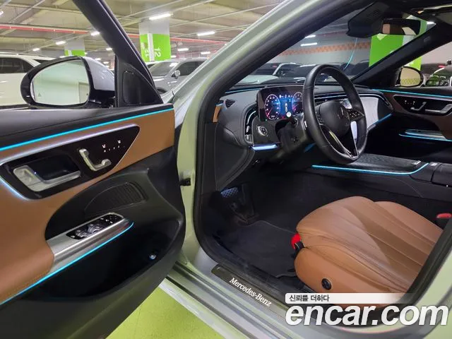 Mercedes-Benz E-Class W214 — Фото автомобиля 16