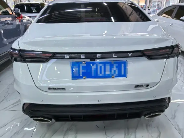 Geely Binrui — Фото автомобиля 5