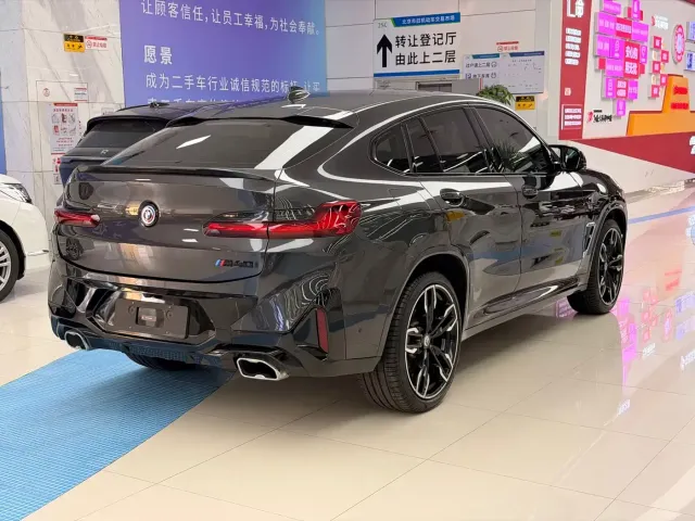 BMW BMW X4 M40i 2022 M40i — Фото автомобиля 7