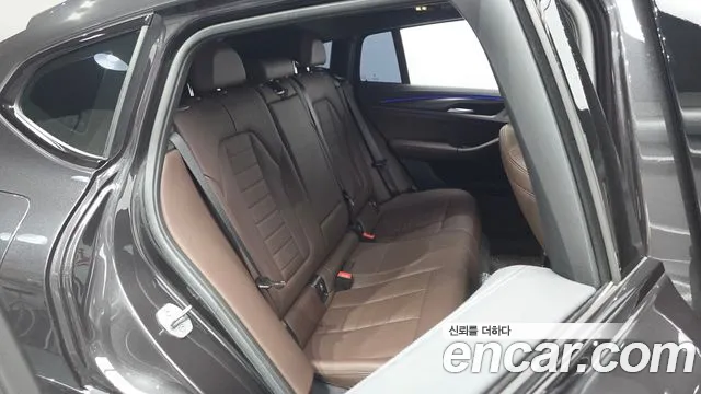 BMW X4 xDrive20i M Sport — Фото автомобиля 11