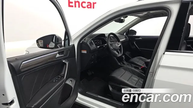 Volkswagen Tiguan — Фото автомобиля 9