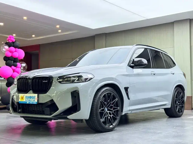Фотография автомобиля — BMW X3 M