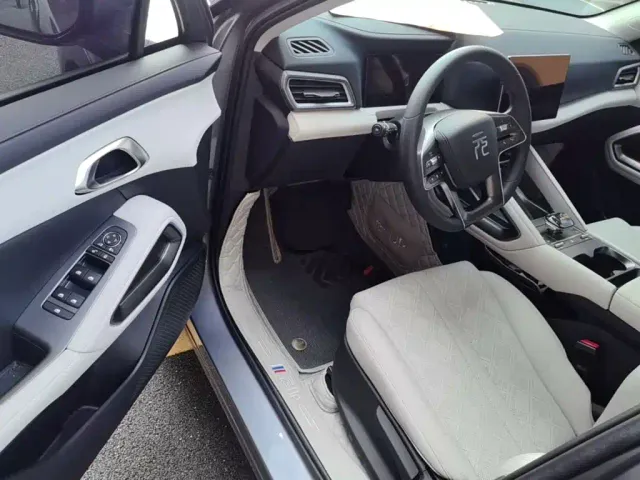 BYD Yuan UP 2025 Smart Drive Edition 401KM Vitality Version — Фото автомобиля 15