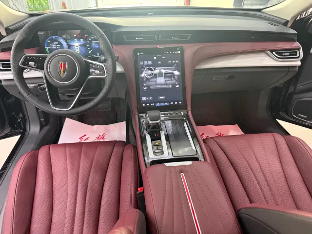 Hongqi H5 PHEV — Фото автомобиля 11