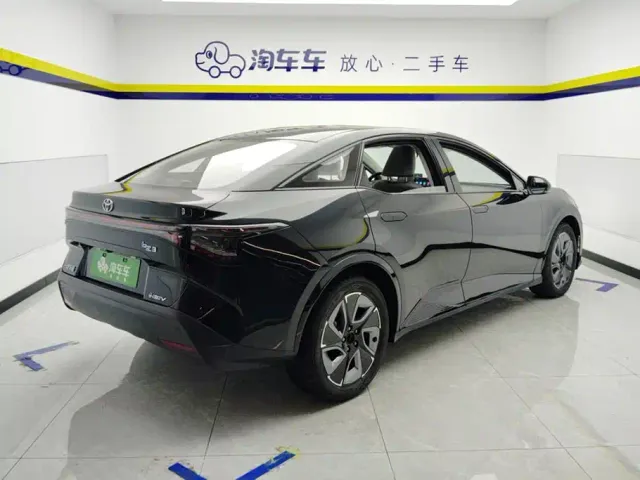 Toyota bZ3 — Фото автомобиля 3