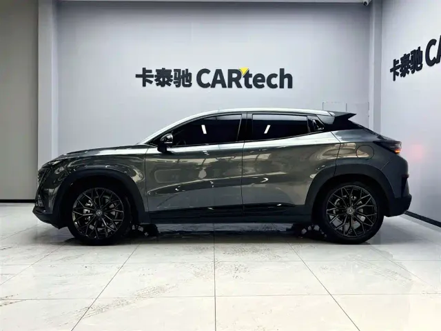 Changan UNI-T — Фото автомобиля 8