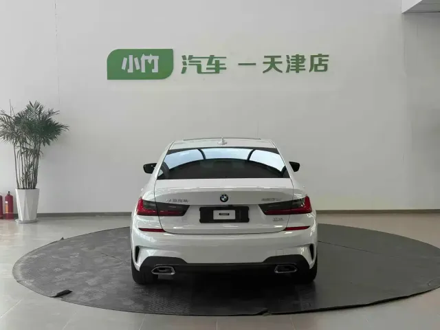 BMW 3 Series — Фото автомобиля 2