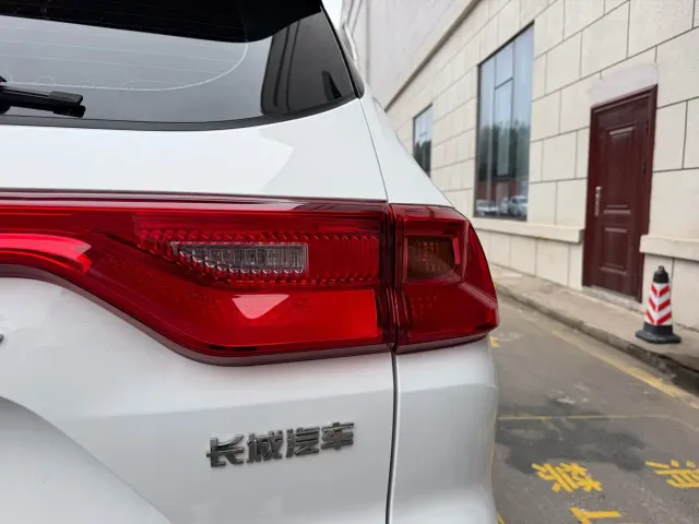 Haval M6 — Фото автомобиля 6