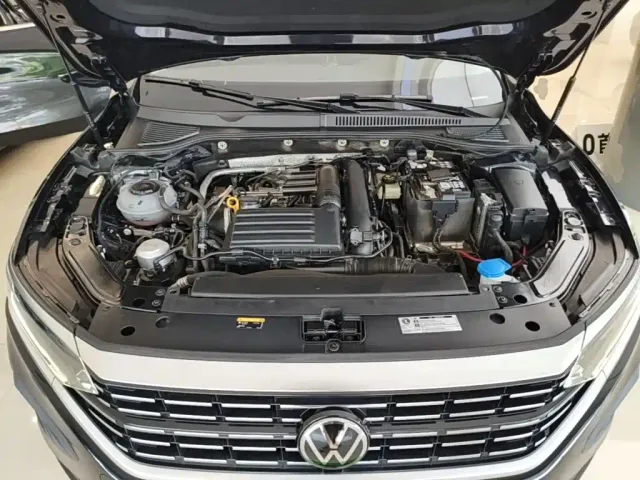 Volkswagen Passat — Фото автомобиля 19