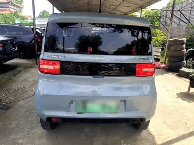 Wuling Hongguang Mini EV — Фото автомобиля 5