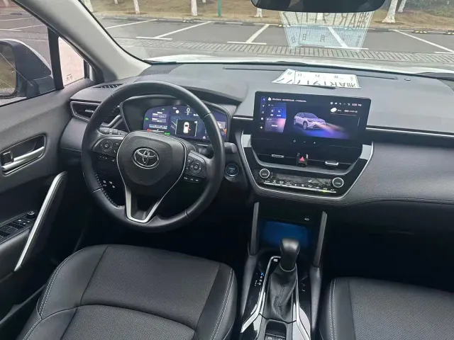Toyota Frontlander — Фото автомобиля 9