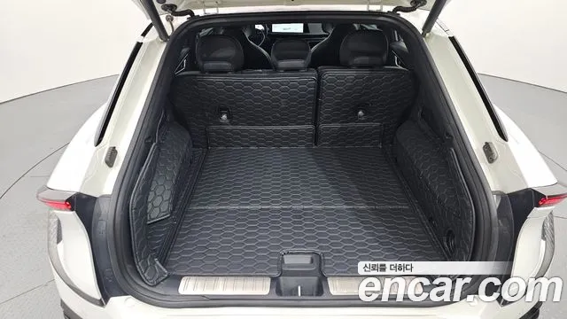 Kia EV6 — Фото автомобиля 17