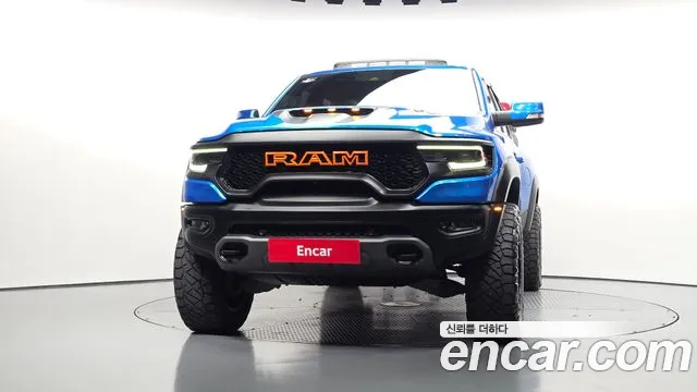 Dodge Ram — Фото автомобиля 3
