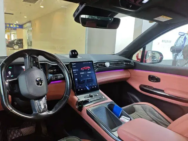 Nio EC6 — Фото автомобиля 5