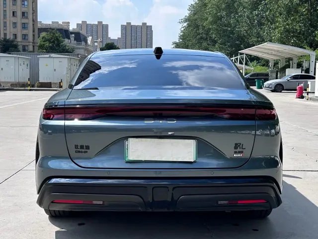 BYD Han L — Фото автомобиля 8