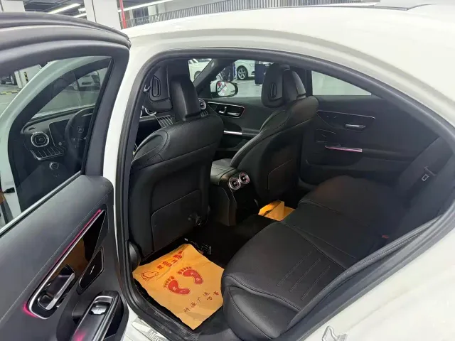 Mercedes-Benz C-Class — Фото автомобиля 9