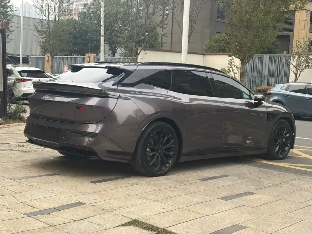 Zeekr 007 GT — Фото автомобиля 4