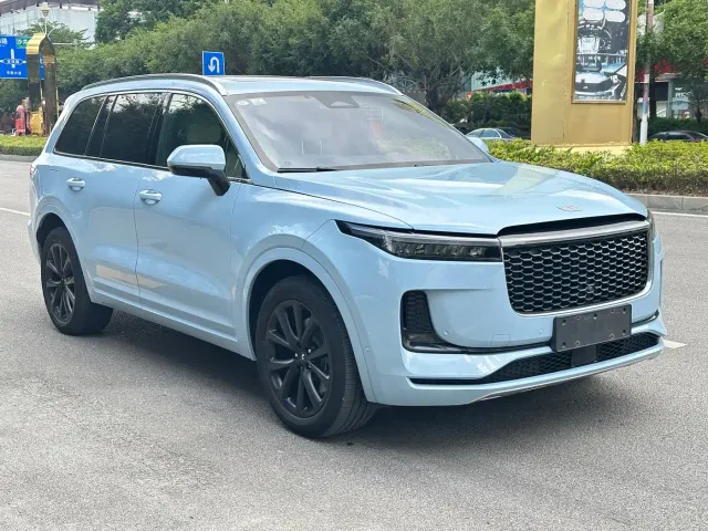 Li Auto ONE — Фото автомобиля 3
