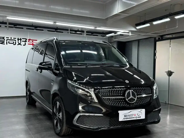 Mercedes-Benz V-Class — Фото автомобиля 3