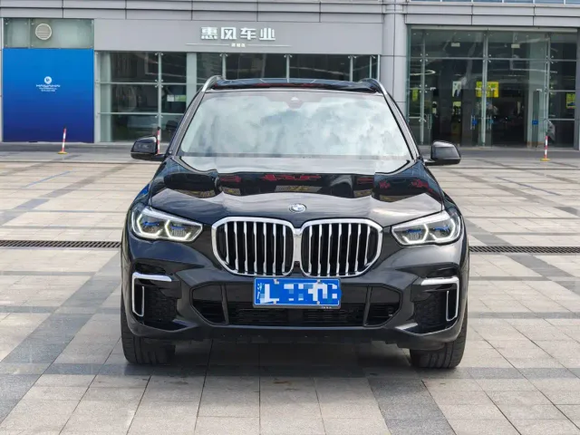 BMW X5 — Фото автомобиля 2
