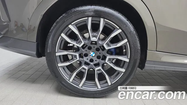 BMW X6 xDrive40i M Sport — Фото автомобиля 5