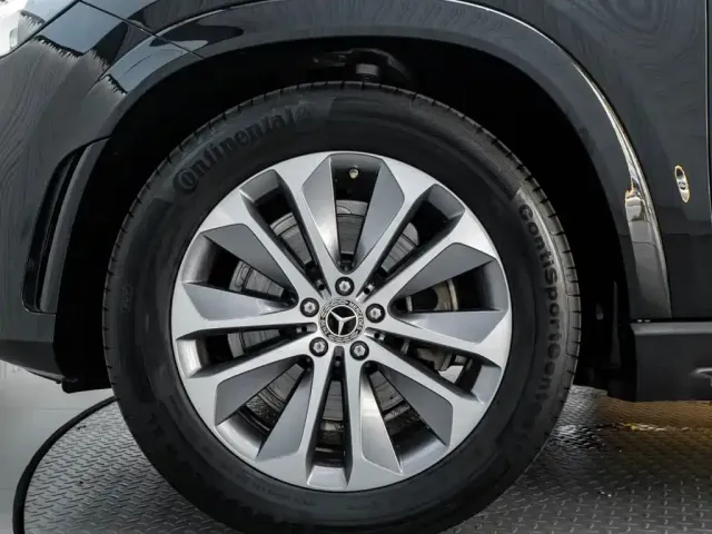 Mercedes-Benz GLE-Class — Фото автомобиля 10