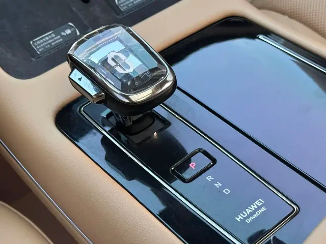 Aito M7 — Фото автомобиля 22