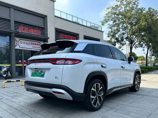 BYD Song L DM-i — Фото автомобиля 4