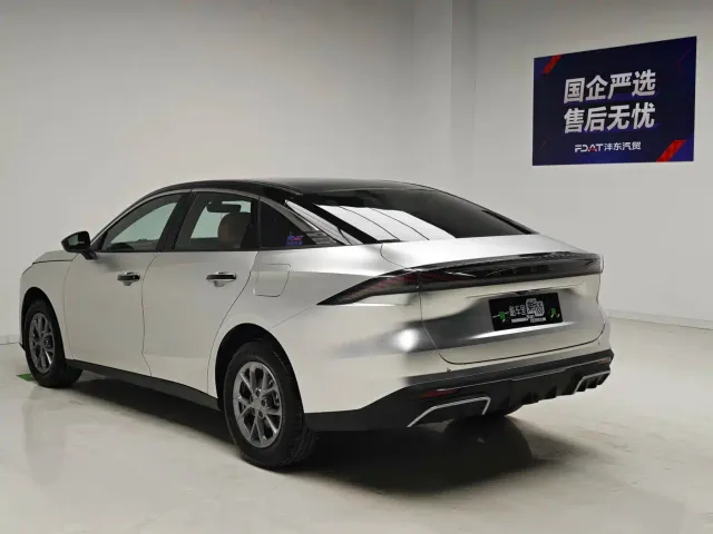 Geely Galaxy L6 — Фото автомобиля 6
