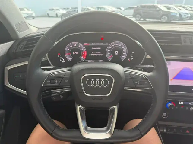 Audi Q3 — Фото автомобиля 9