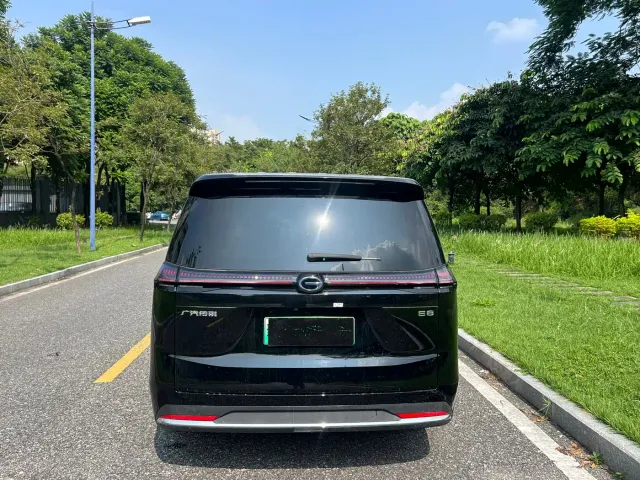 GAC Trumpchi E8 — Фото автомобиля 6
