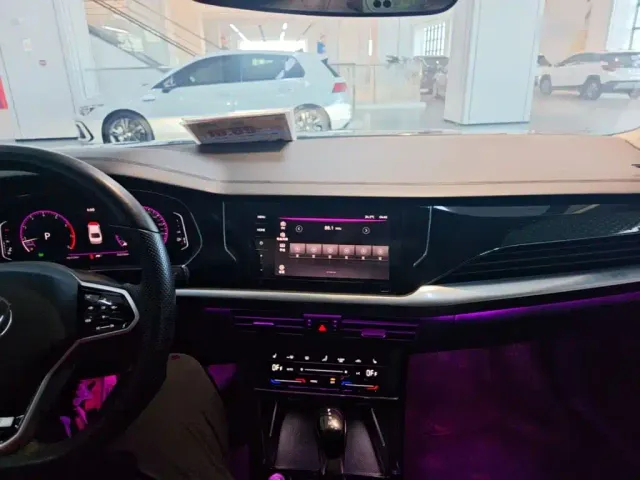 Volkswagen Passat — Фото автомобиля 9