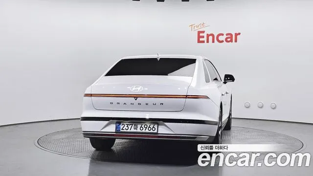 Hyundai Grandeur — Фото автомобиля 4