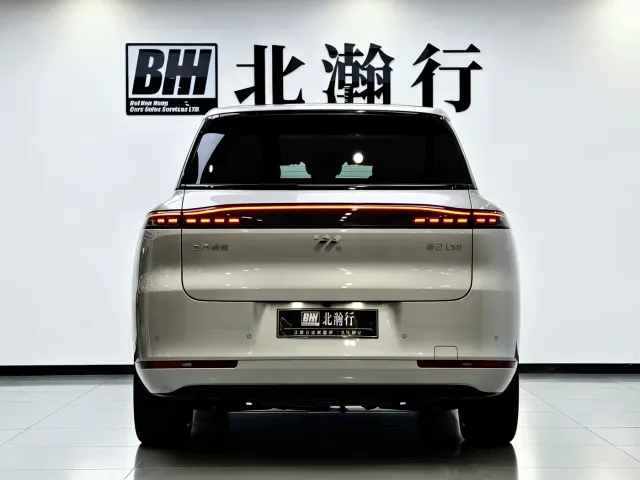 IM Motors LS8 — Фото автомобиля 4