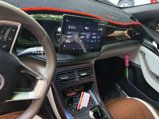 BYD Qin PLUS — Фото автомобиля 13