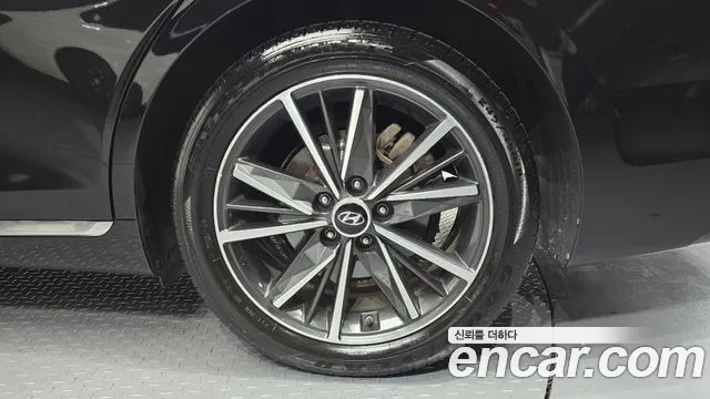 Hyundai Grandeur Новый Grandeur IG — Фото автомобиля 20