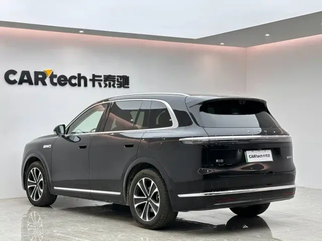 Aito M7 — Фото автомобиля 3