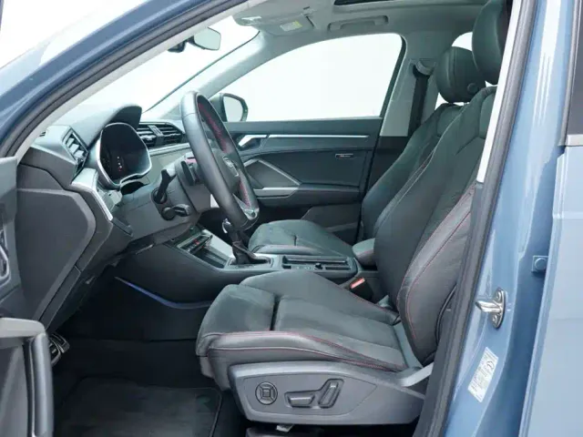 Audi Q3 — Фото автомобиля 4