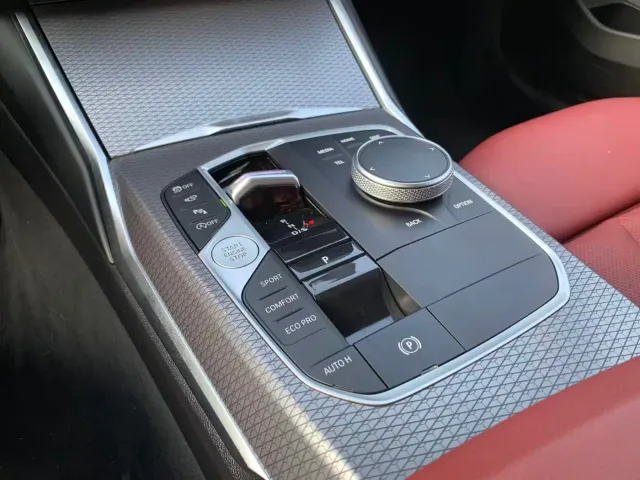 BMW 3 Series — Фото автомобиля 9