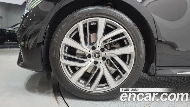 Mercedes-Benz E-Class W214 — Фото автомобиля 5