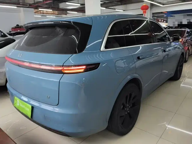 Li Auto L7 — Фото автомобиля 6