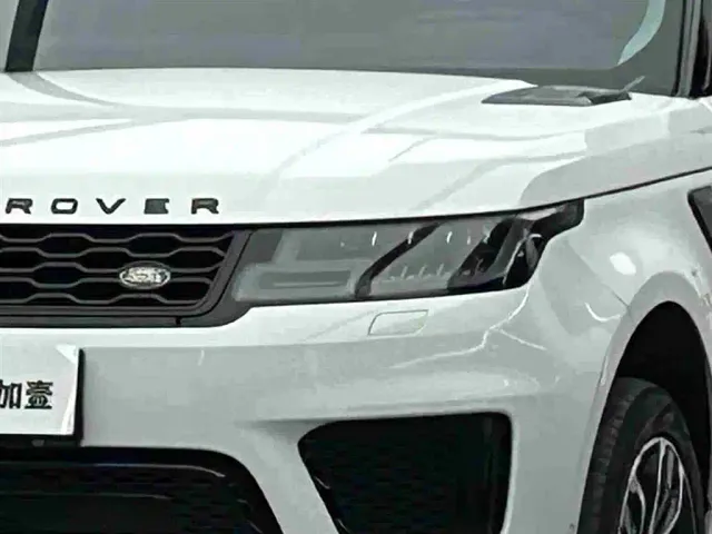 Land Rover Range Rover Sport — Фото автомобиля 3