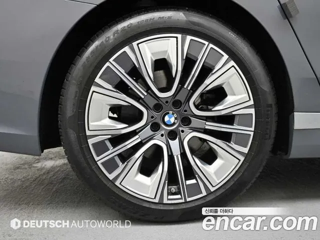 BMW 7-Series 7 серия (G70) 740i sDrive Design Pure Excellence — Фото автомобиля 5