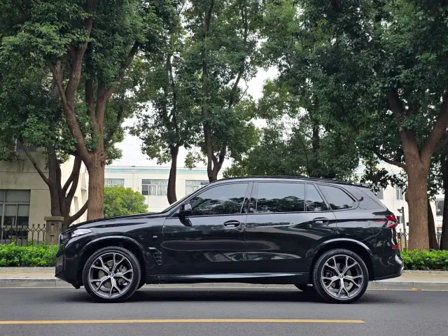 BMW X5 — Фото автомобиля 14