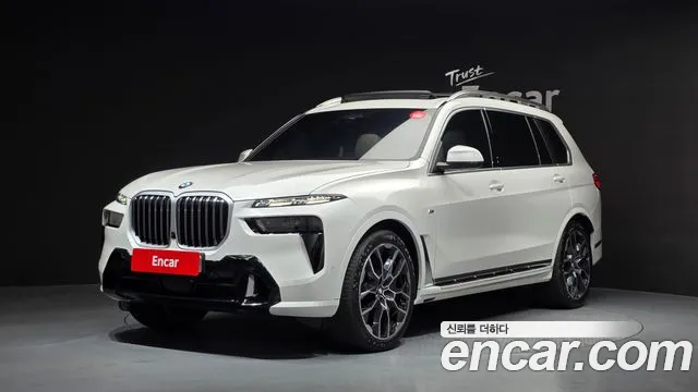 Фотография автомобиля — BMW X7 G07