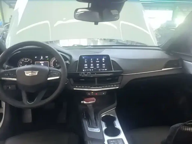 Cadillac CT4 — Фото автомобиля 17