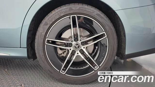 Mercedes-Benz E-Class W214 — Фото автомобиля 21