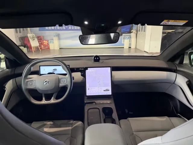 Nio ET5 Touring — Фото автомобиля 5