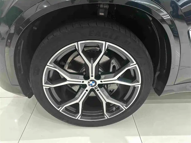 BMW X5 — Фото автомобиля 5