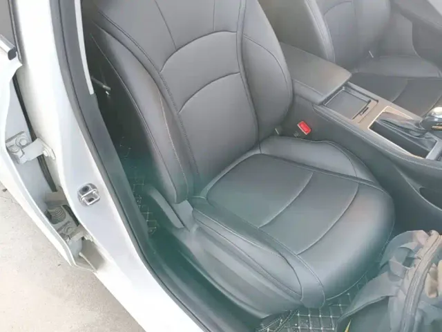 Roewe i5 — Фото автомобиля 24